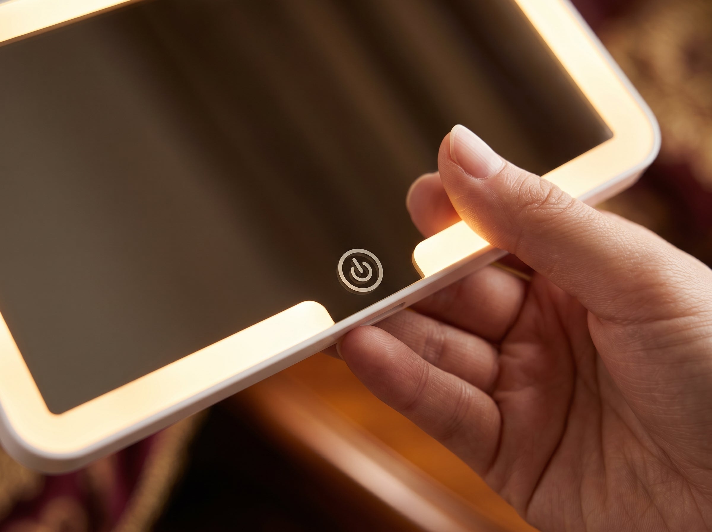 Glow Mirror