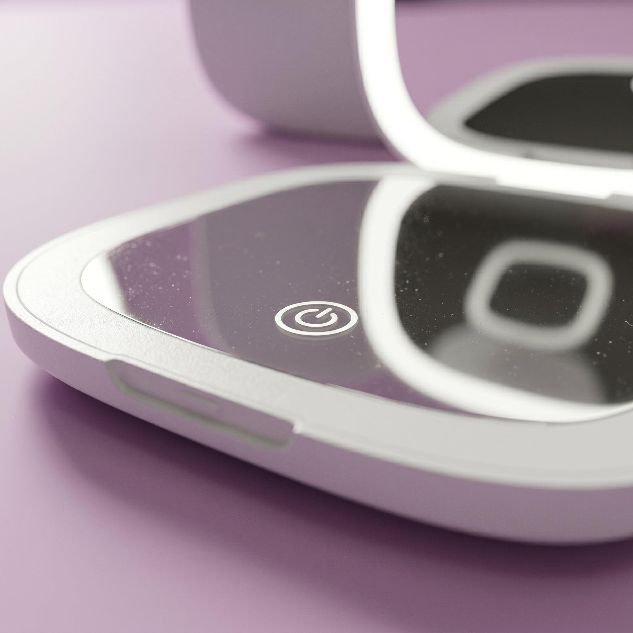 Glow Mirror Pocket